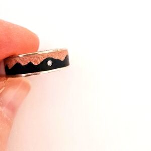 Melting chocolate ring